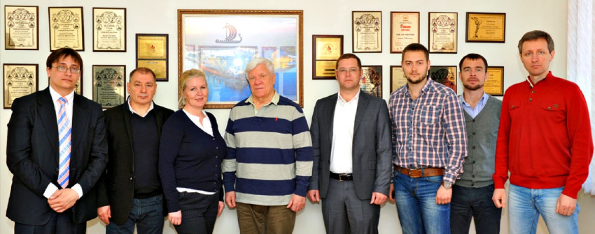 Подписан  контакт на поставку перегружателя TEREX FUCHS MHL 385D